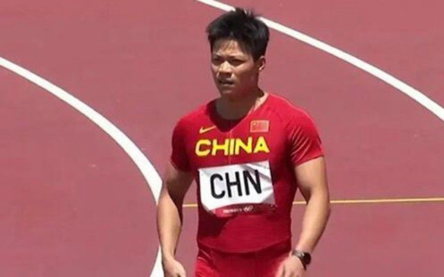 少妇中出视频